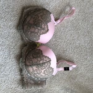 Victoria’s Secret dream angels Demi bra